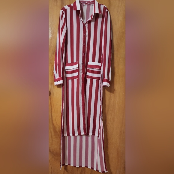 A long shirt dress - Picture 1 of 3